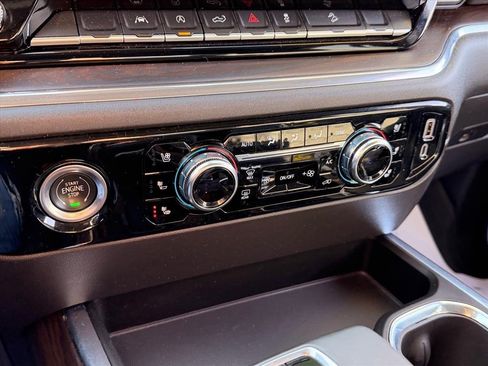 Used 2023 GMC Sierra 1500 SLT w/ SLT Premium Package image 20