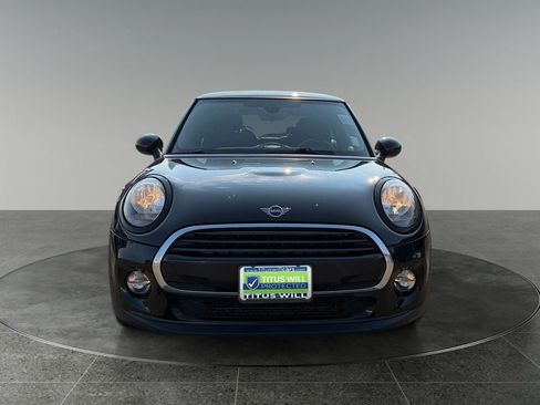 Used 2019 MINI Cooper 2-Door Hardtop FWD image 2