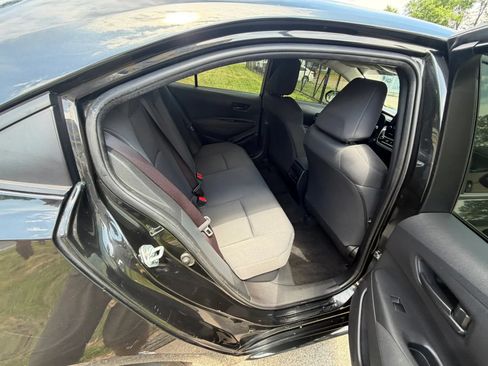 Used 2022 Toyota Corolla LE w/ Carpet Mat Package (TMS) FWD image 16
