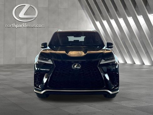 Certified 2025 Lexus LX 700h F Sport image 7