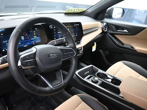 New 2026 Chevrolet Equinox ACTIV w/ Convenience Package III image 18