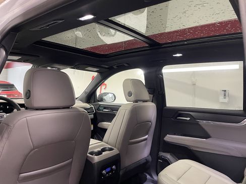 New 2026 GMC Acadia Elevation w/ Elevation Premium Package image 13