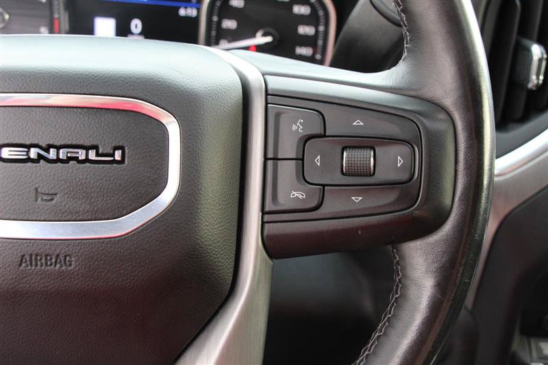 Used 2022 GMC Sierra 2500 Denali w/ Denali Black Diamond Edition AWD/4WD image 27