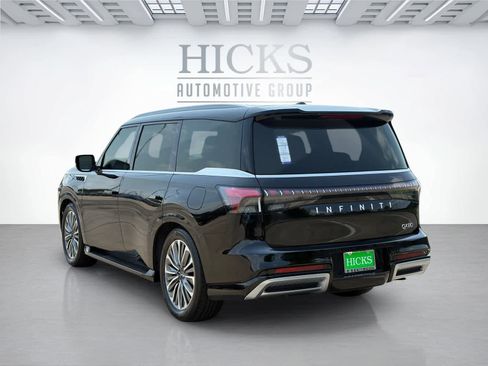 New 2026 INFINITI QX80 Luxe RWD image 7