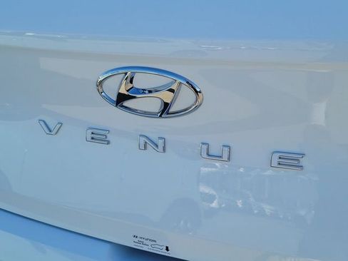 New 2026 Hyundai Venue SEL image 23