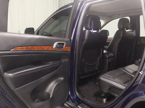 Used 2012 Jeep Grand Cherokee Limited w/ Mopar Chrome Edition Group AWD/4WD image 12