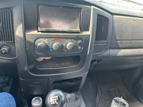 Used 2005 Dodge Ram 2500 Truck SLT image 5