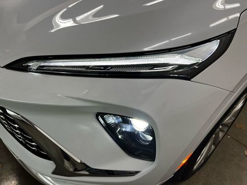 New 2026 Buick Envision Avenir image 7