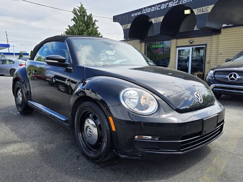 Used 2014 Volkswagen Beetle 2.5 FWD image 2
