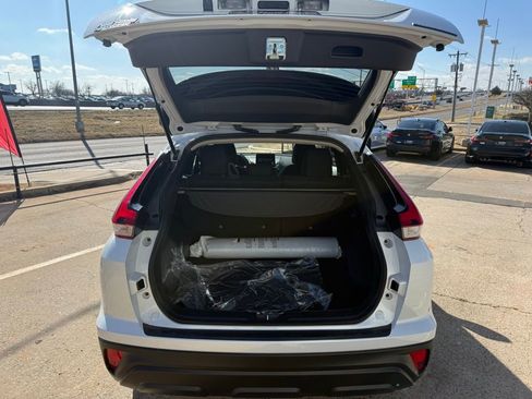 New 2026 Mitsubishi Eclipse Cross LE image 7