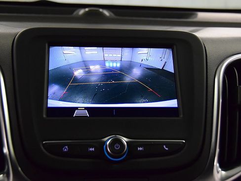 Used 2021 Chevrolet Equinox LT AWD/4WD image 24