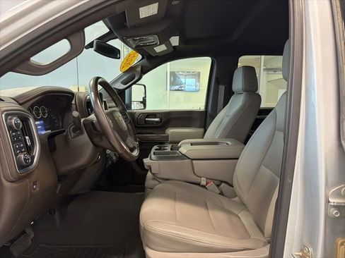 Used 2022 Chevrolet Silverado 2500 LTZ w/ Gooseneck/5TH Wheel Package AWD/4WD image 15