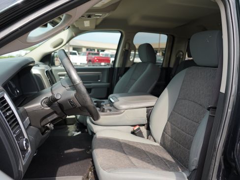 Used 2017 RAM 1500 Big Horn AWD/4WD image 11