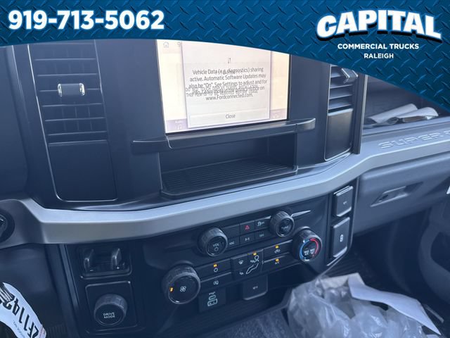 New 2026 Ford F550 2WD Crew Cab image 28