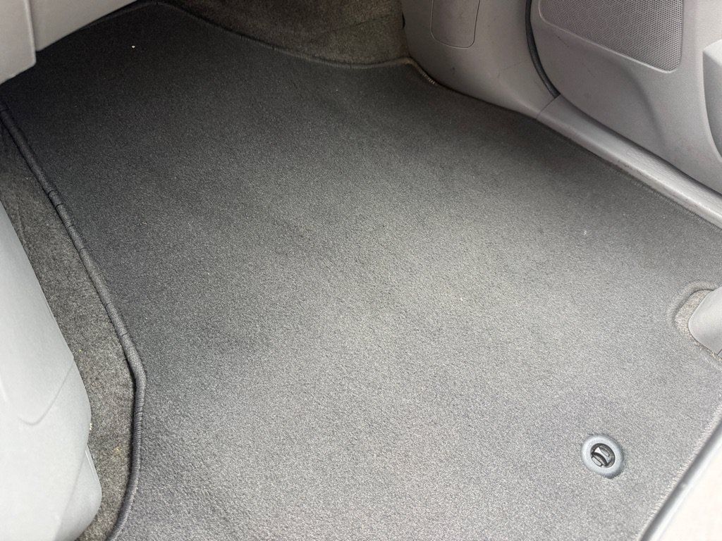 Used 2012 Honda Odyssey EX image 19
