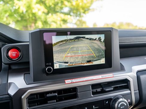 New 2025 Toyota Tacoma TRD Off-Road image 31