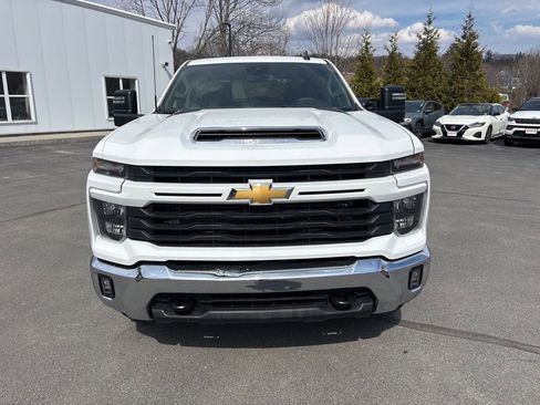 Used 2025 Chevrolet Silverado 2500 LT w/ Convenience Package AWD/4WD image 8