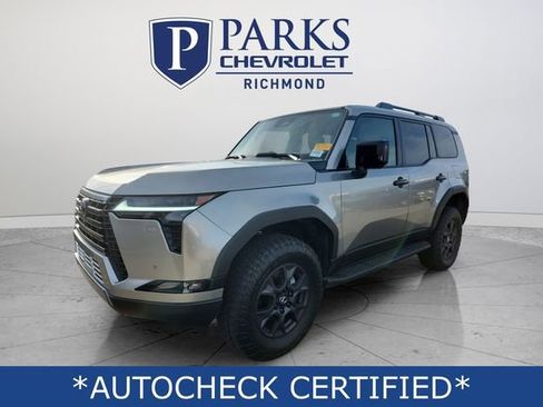 Used 2025 Lexus GX 550 550 Overtrail image 3