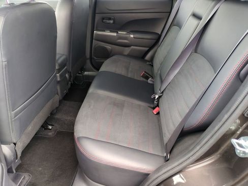 Used 2025 Mitsubishi Outlander Sport SE AWD/4WD image 19