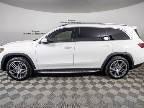 Used 2022 Mercedes-Benz GLS 450 4MATIC image 11