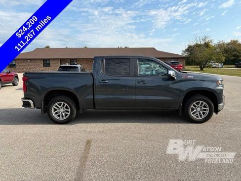 Used 2019 Chevrolet Silverado 1500 LT w/ All-Star Edition AWD/4WD image 8