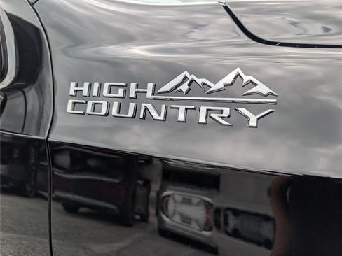 New 2026 Chevrolet Tahoe High Country AWD/4WD image 6