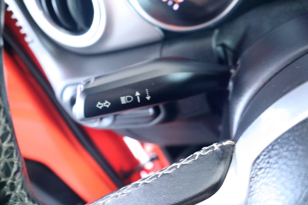 Used 2019 Jeep Wrangler Unlimited Sahara AWD/4WD image 26
