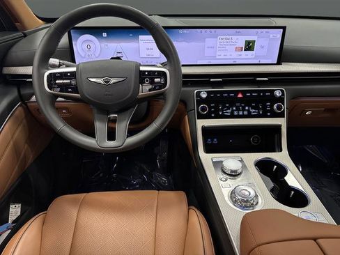 Used 2025 Genesis GV80 2.5T Prestige image 5