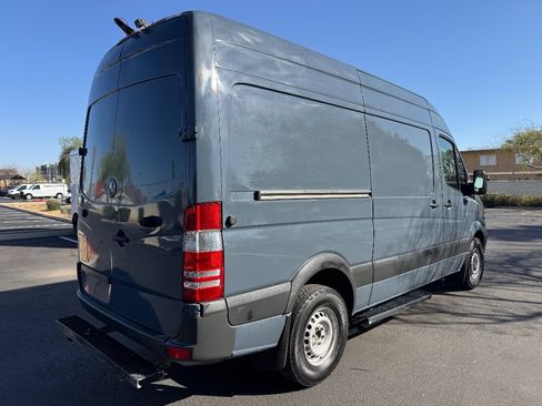 Used 2018 Mercedes-Benz Sprinter 2500 image 6
