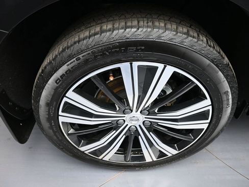 Used 2022 Volvo XC60 B5 Inscription w/ Advanced Package image 12