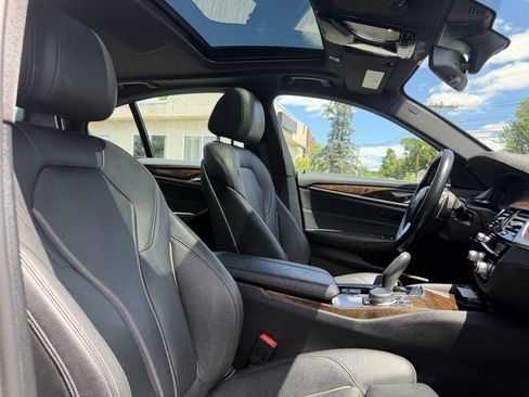 Used 2020 BMW 540i xDrive AWD/4WD image 29