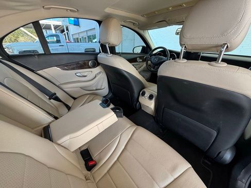 Used 2018 Mercedes-Benz C 300 Sedan image 25