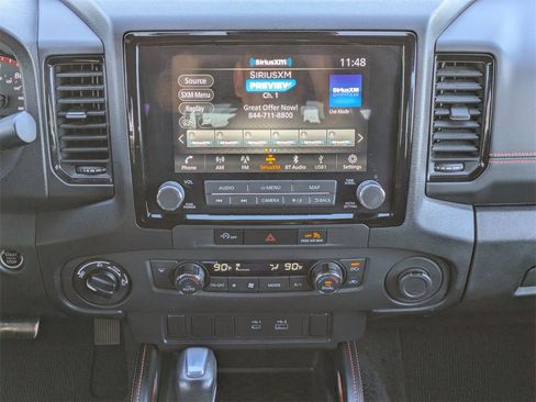 Used 2024 Nissan Frontier PRO-4X image 14