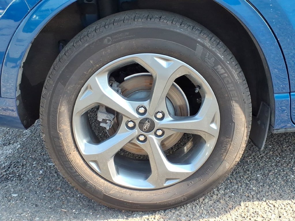 Used 2023 Ford Escape ST-Line w/ Tech Pack #1 AWD/4WD image 7