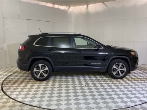 Used 2020 Jeep Cherokee Limited image 9