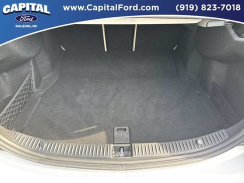 Used 2019 Mercedes-Benz C 300 Sedan image 16