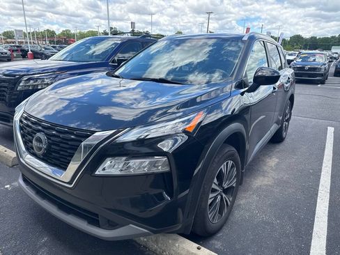 Certified 2023 Nissan Rogue SV w/ SV Premium B Package AWD/4WD image 2