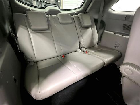 Used 2016 Toyota Highlander Limited Platinum image 25