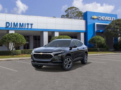 New 2026 Chevrolet Trax LT image 8