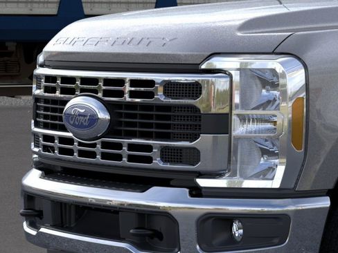 New 2026 Ford F350 4x4 Crew Cab Super Duty image 17