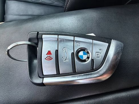 Used 2022 BMW X5 M50i AWD/4WD image 28
