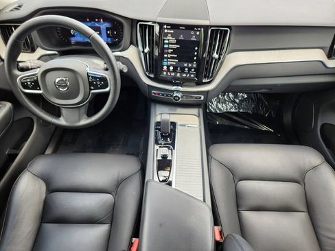 Used 2025 Volvo XC60 B5 Plus AWD/4WD image 16