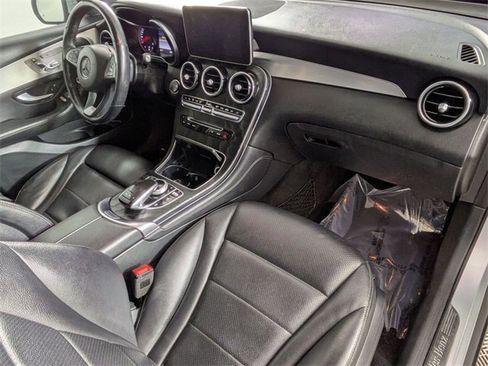 Used 2019 Mercedes-Benz GLC 300 GLC 300 image 33