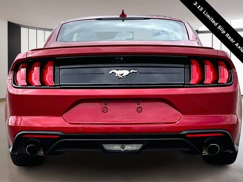 Used 2020 Ford Mustang Premium image 4