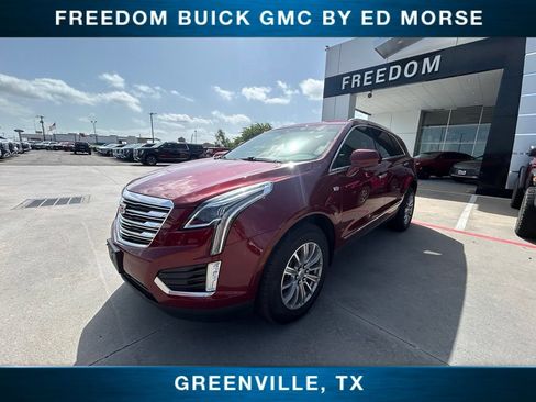 Used 2017 Cadillac XT5 Luxury w/ Driver Awareness Package FWD image 1