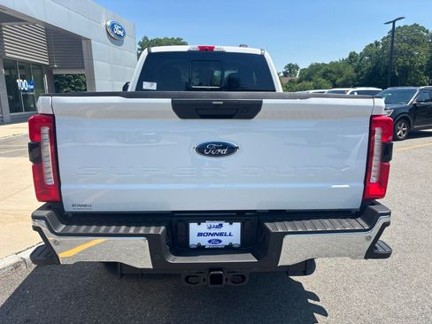 New 2026 Ford F250 XLT w/ 360-Degree Camera Package AWD/4WD image 4