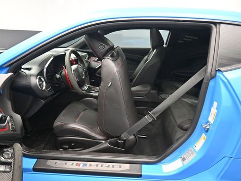 Used 2022 Chevrolet Camaro ZL1 image 30