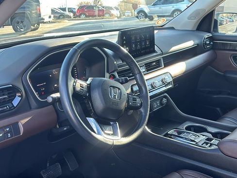 Used 2024 Honda Pilot Elite image 23