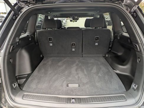 Certified 2025 Jeep Grand Cherokee Laredo X w/ Luxury Tech Group I image 27