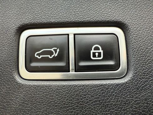 Used 2021 Kia Sorento SX Prestige image 36